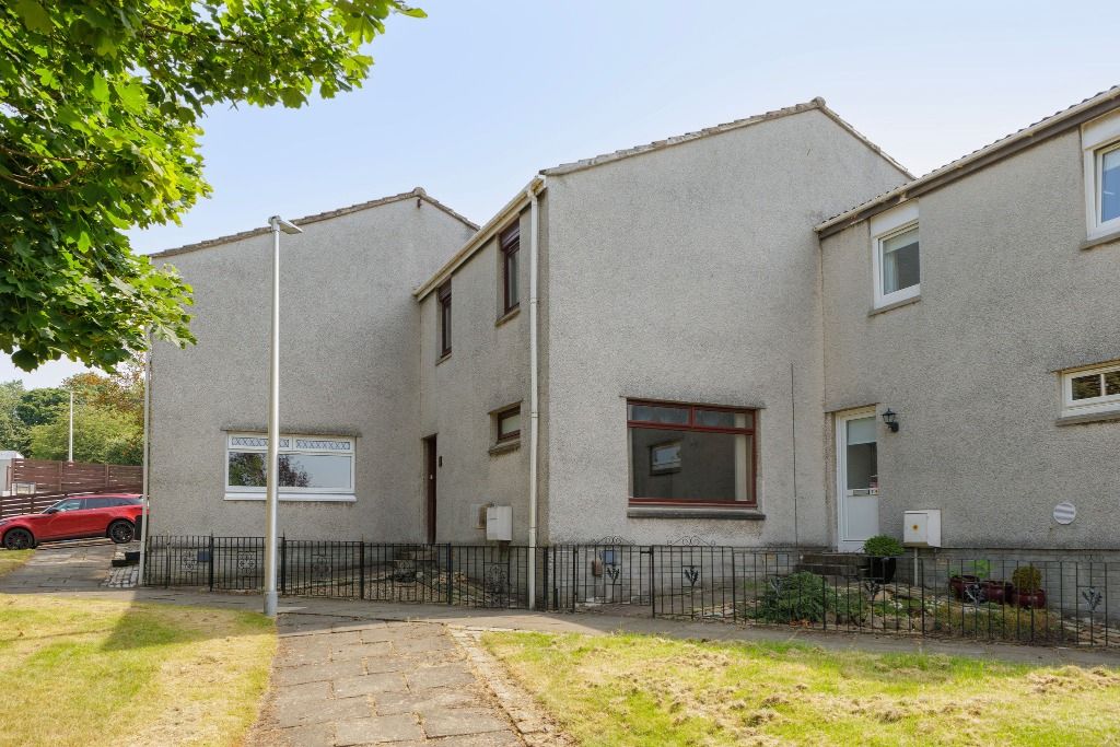 Property photo 2 of 16