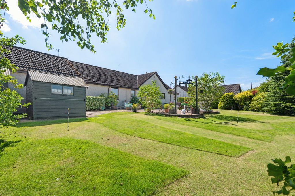 Property photo 2 of 14 Picture No. 09