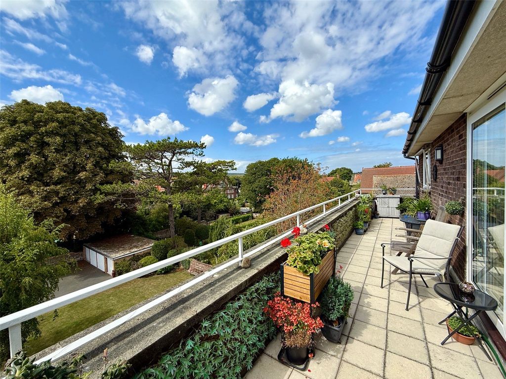 Property photo 3 of 18 Picture No. 03