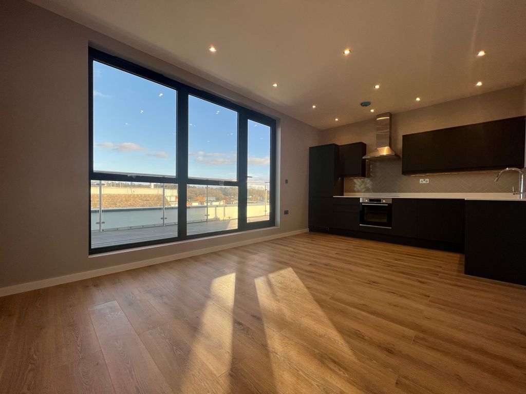 Property photo 3 of 6 Living Room