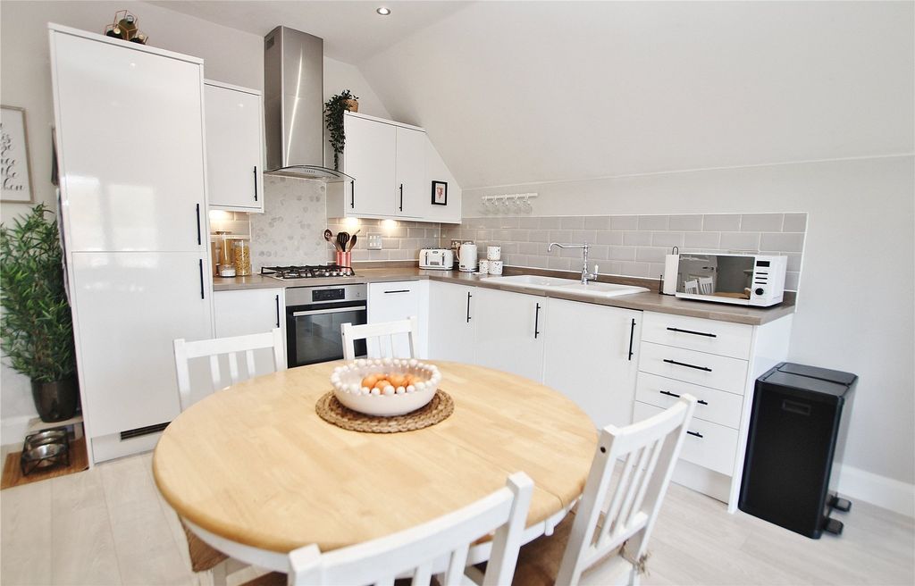 Property photo 3 of 11 Picture No. 22