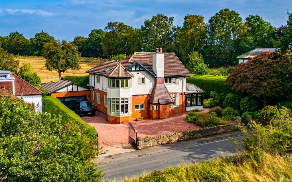 Property photo 1 of 64 Picture No. 80