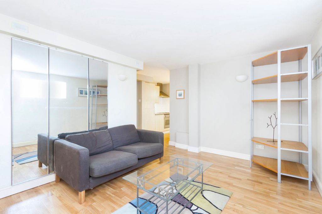 Property photo 2 of 9