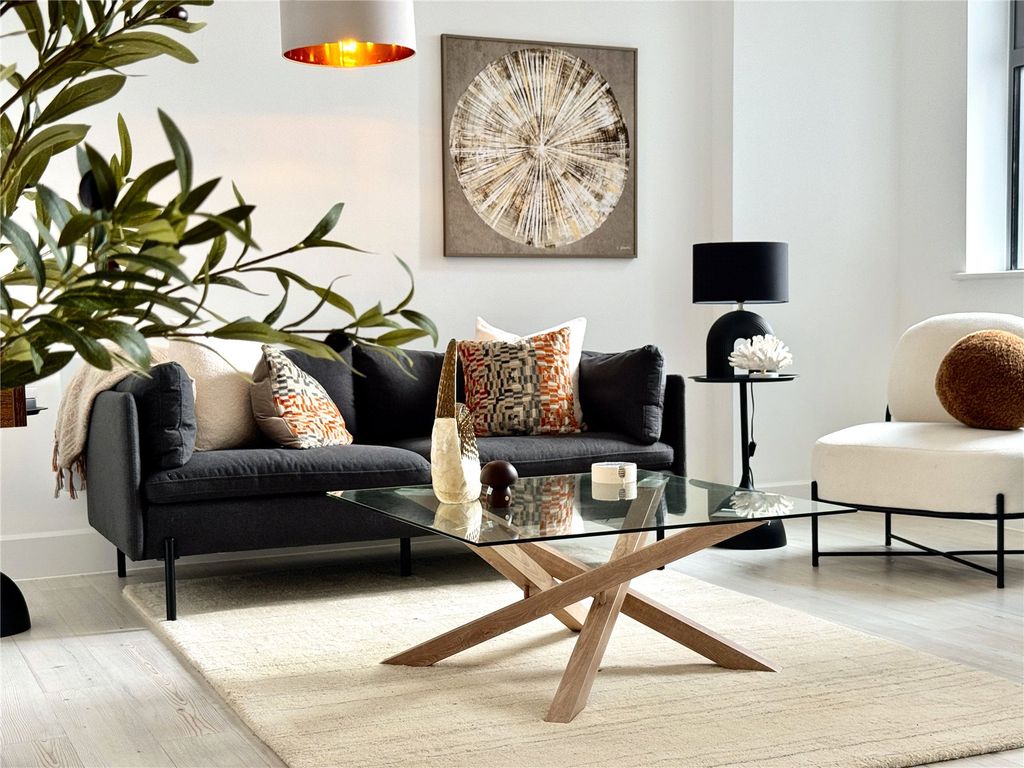 Property photo 1 of 9 Apt 3, Madeira Lodge