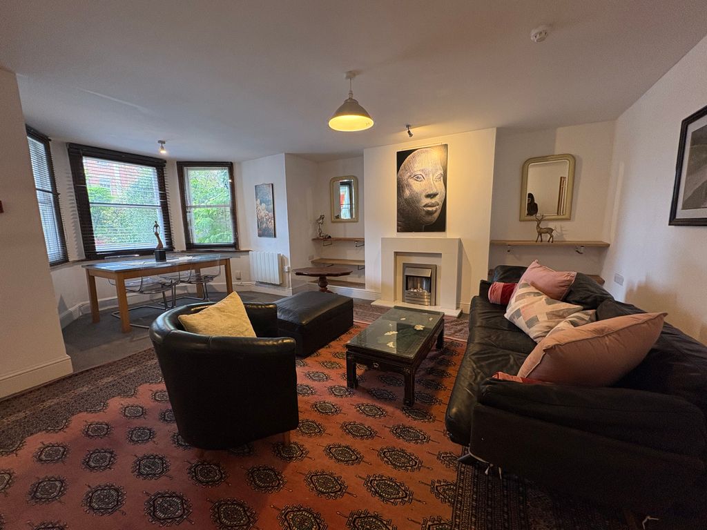 Property photo 1 of 4