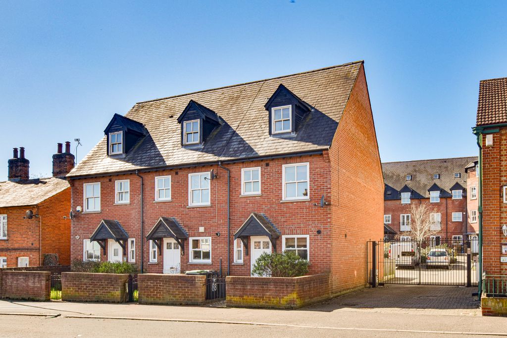 Property photo 1 of 21 Dsc_0163-Dsc_0165