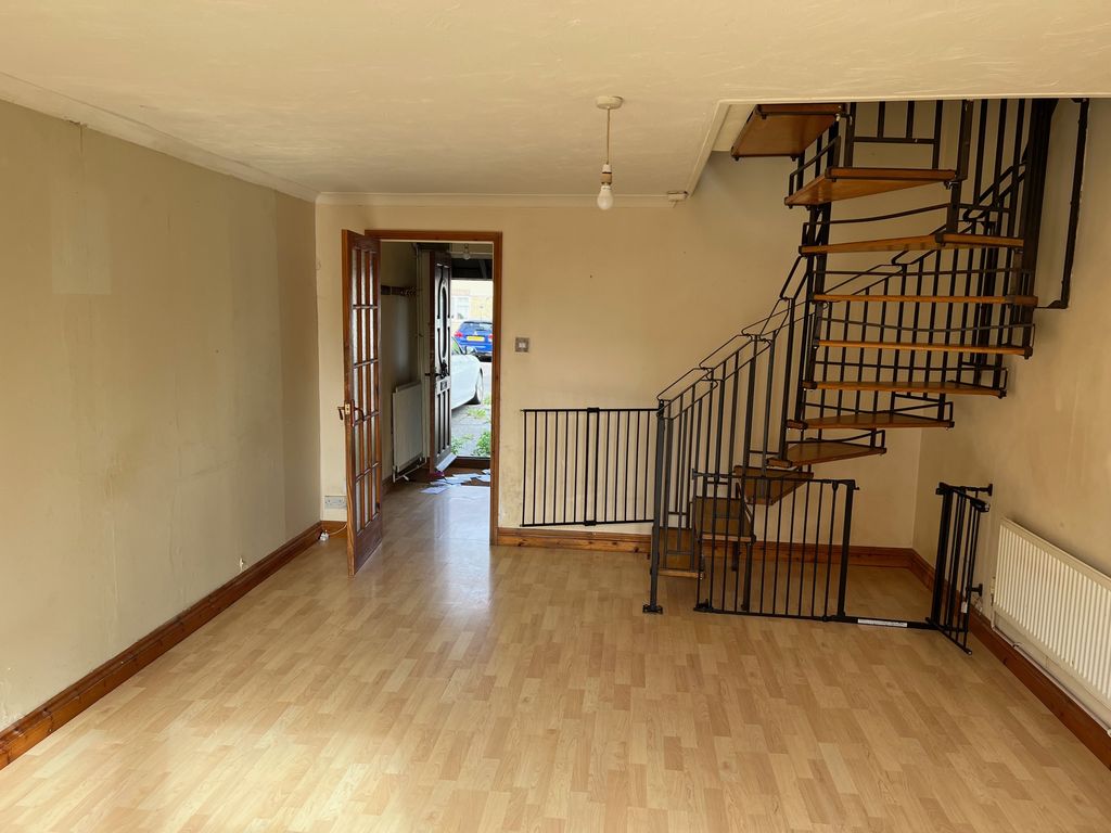 Property photo 2 of 13 Img_8128