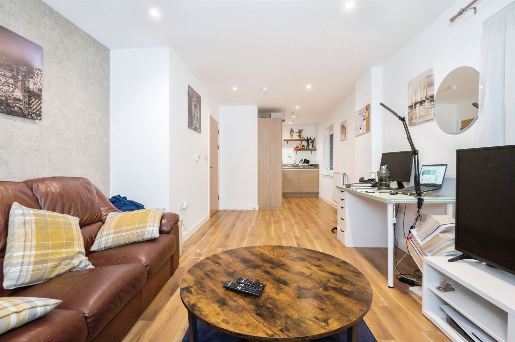 Property photo 3 of 9