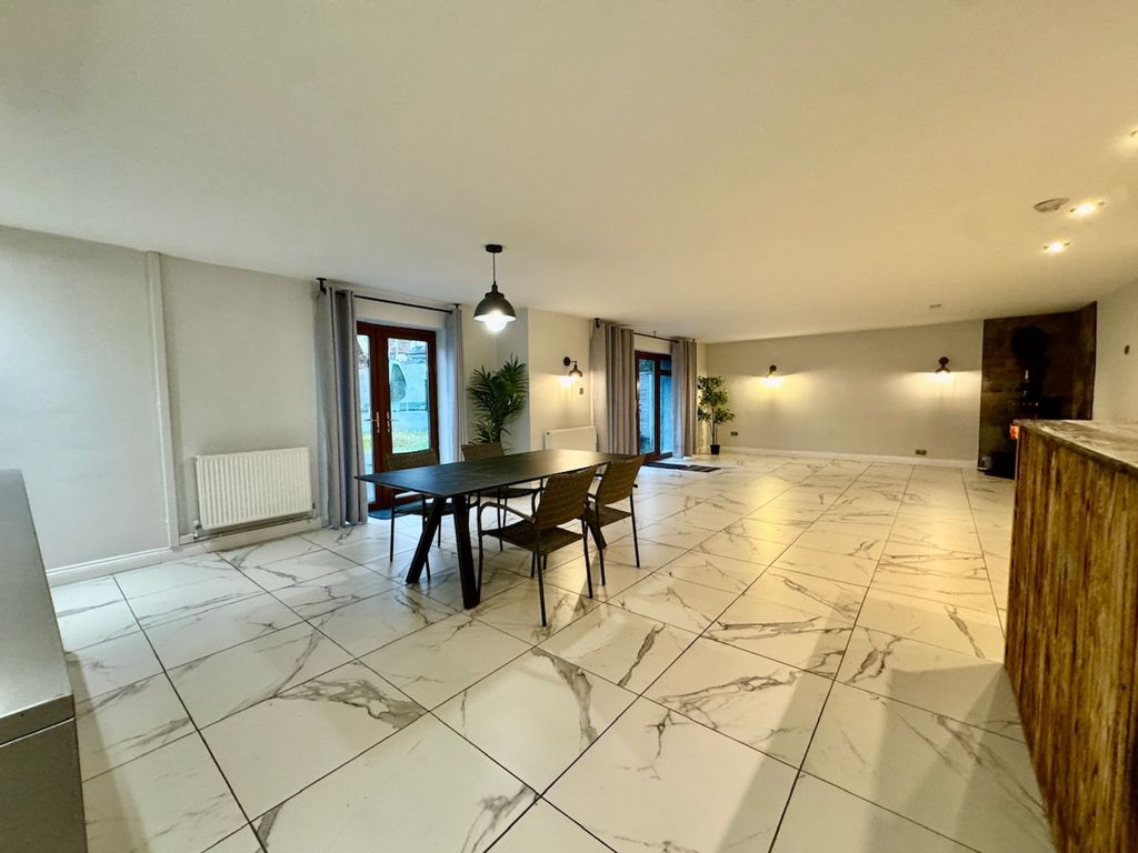 Property photo 3 of 66