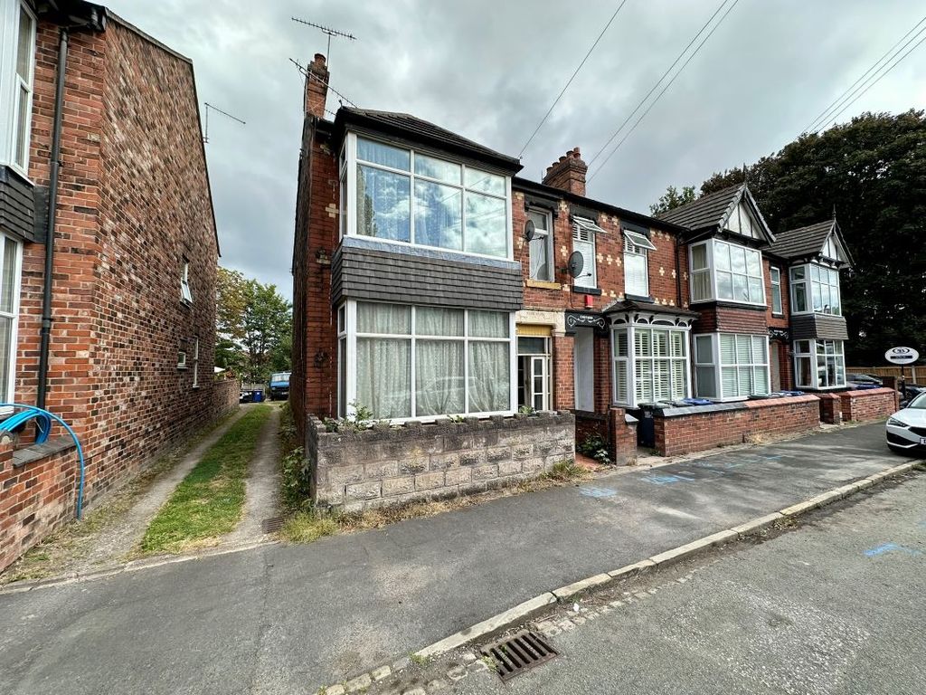 Property photo 1 of 10 2236931_Web_Medium.Jpeg