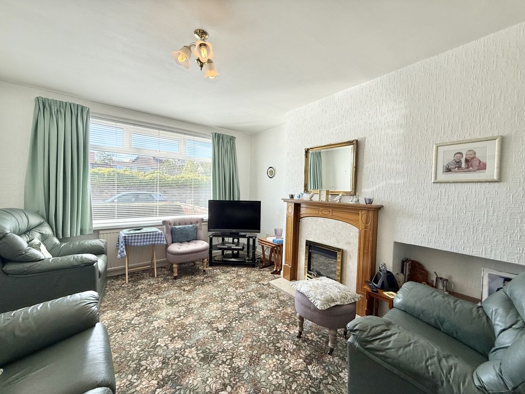 Property photo 3 of 16 Img_0555