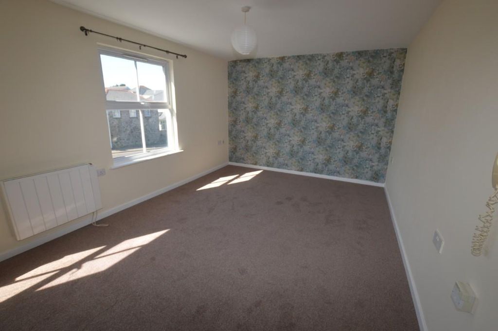 Property photo 3 of 7 Dsc_0003 (Medium).Jpg