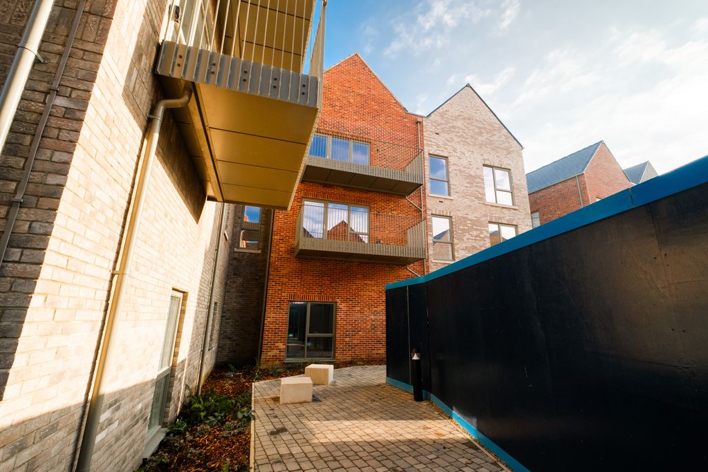 Property photo 3 of 16