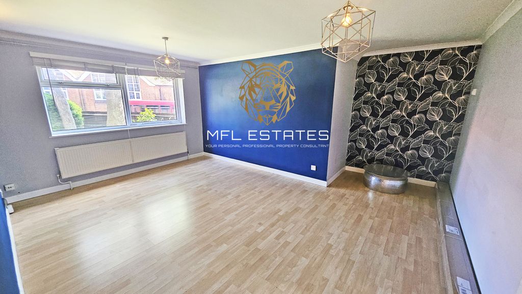 Property photo 1 of 13 2 Bedroom Ground Floor Maisonette To Rent In Bromley Br1 With Garage | Near Shortlands And Bromley South