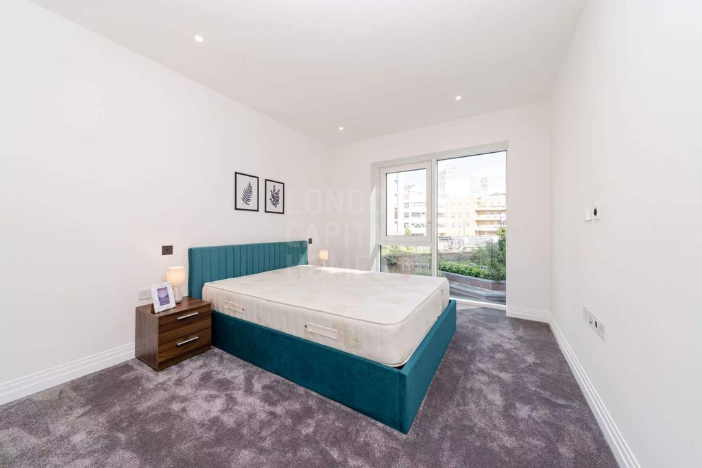 Property photo 3 of 5