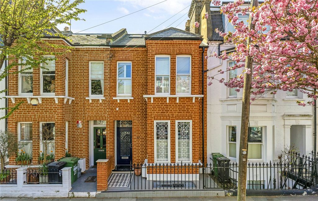 Property photo 1 of 14 Front External