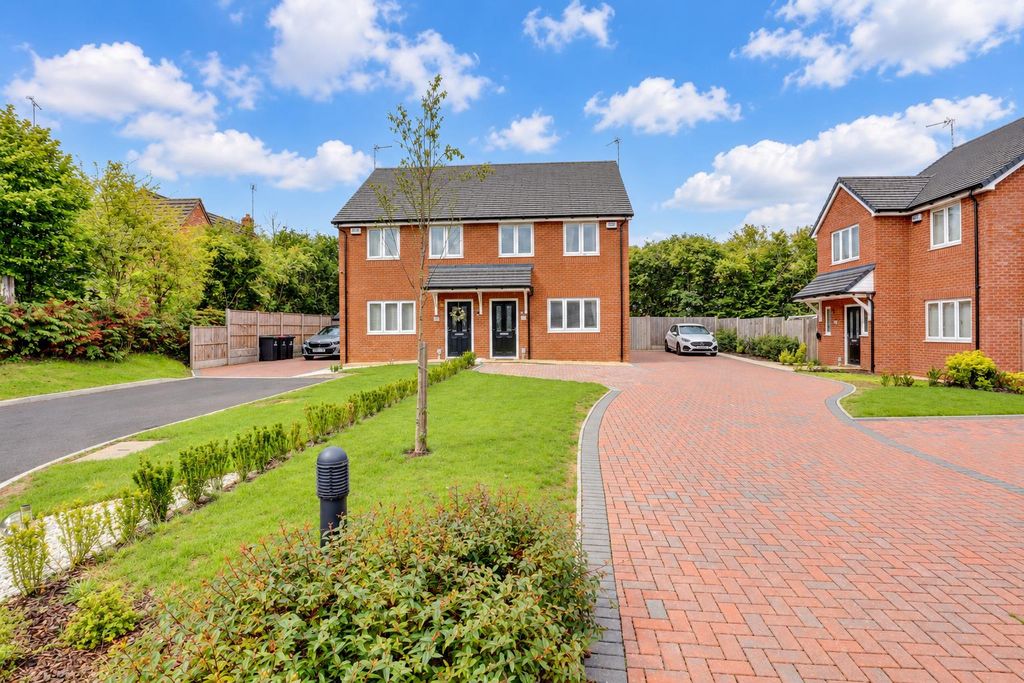 Property photo 1 of 16 Fromt Aspect