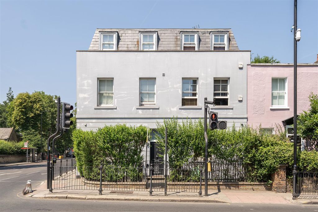 Property photo 1 of 27 Newington Green Road, N1