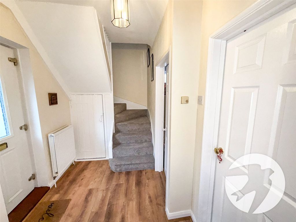 Property photo 3 of 15 Picture No. 08