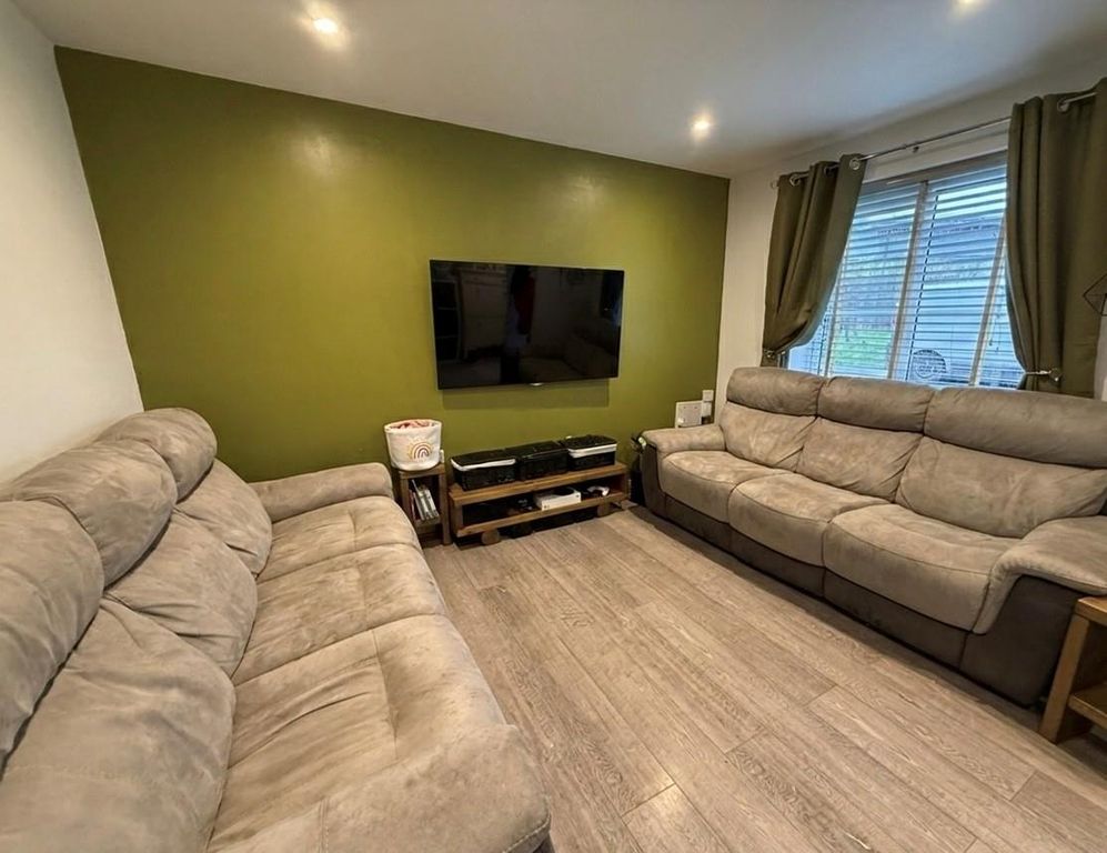 Property photo 2 of 11 9.Jpg