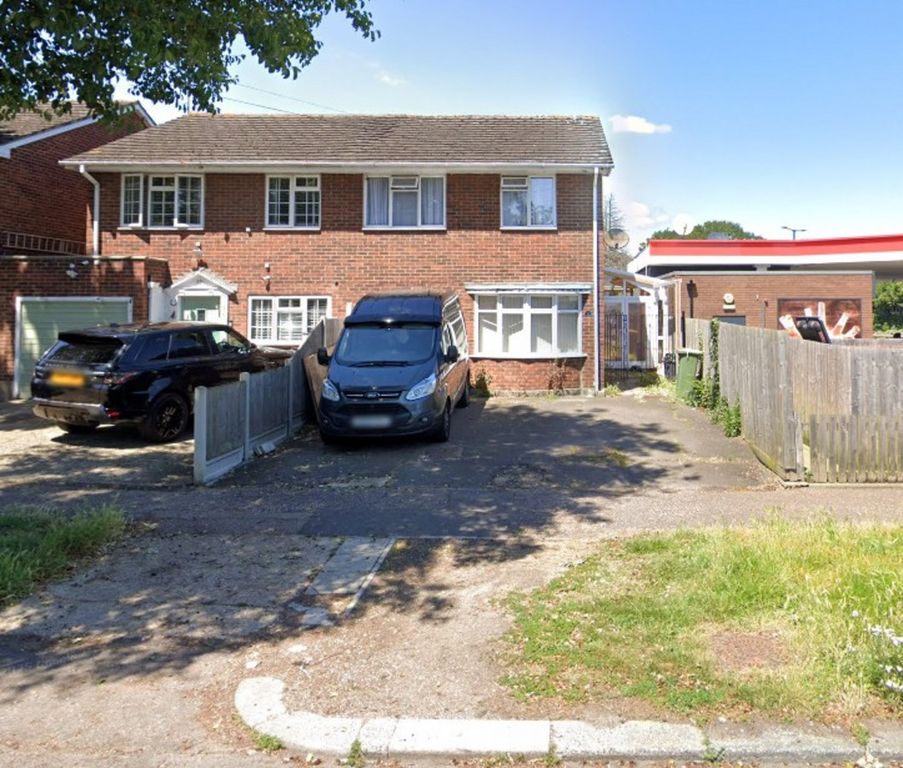 Property photo 1 of 2