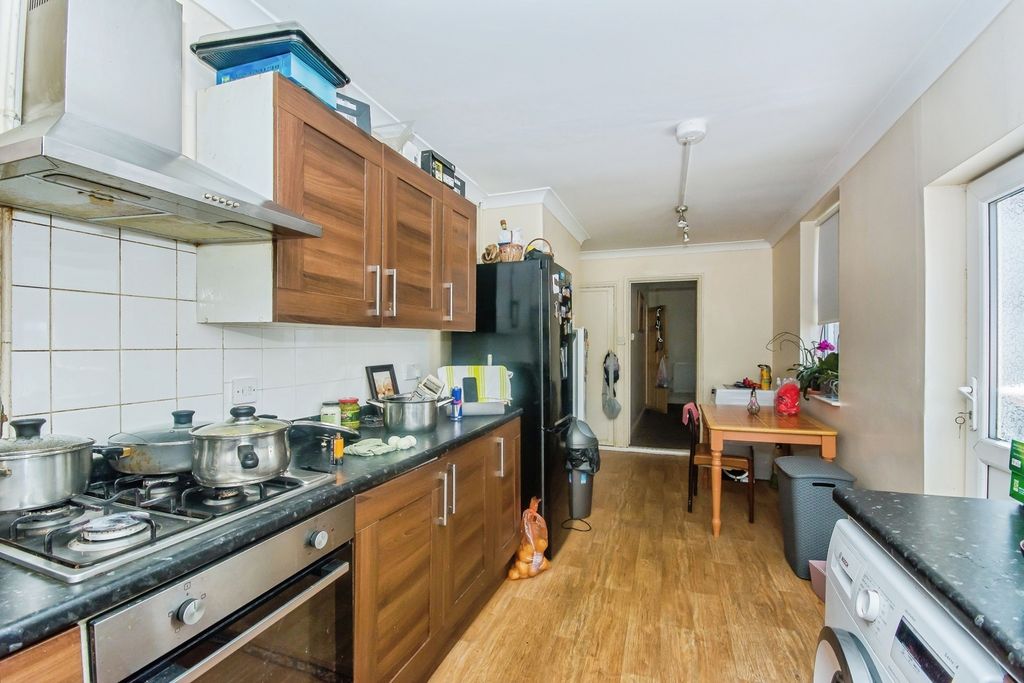 Property photo 3 of 12 Photo