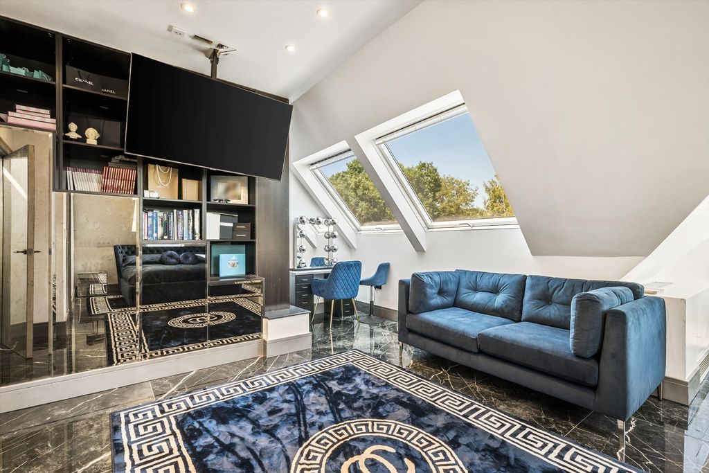 Additional image 23 of 5 bed detached house to rentWaggon Road, Barnet EN4