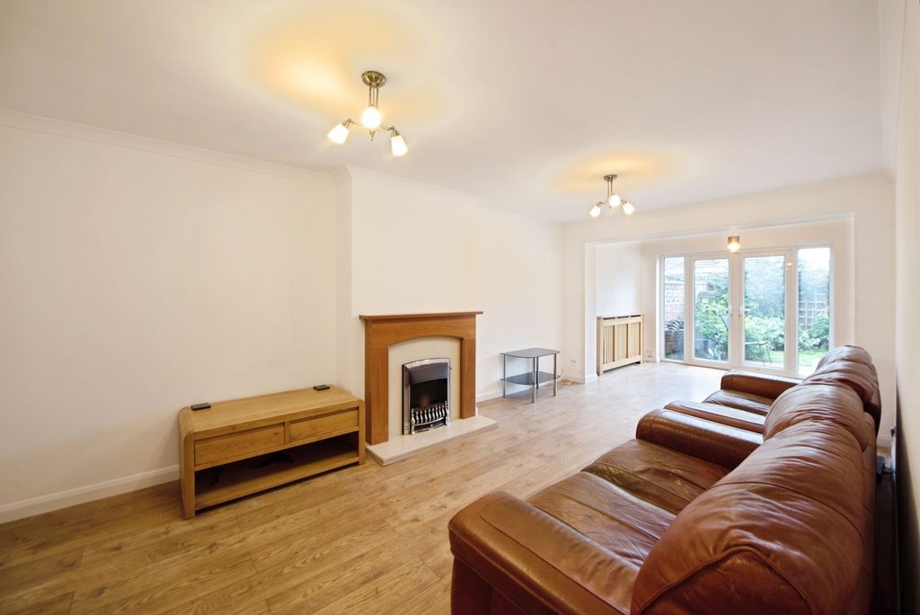 Property photo 2 of 12 Pbox-Img.Jpg