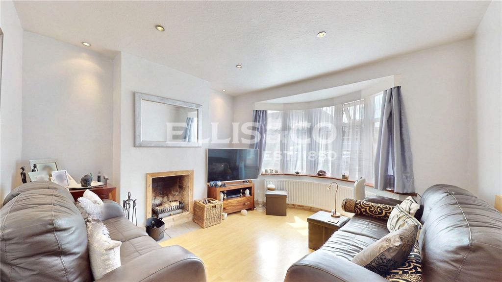 Property photo 2 of 16 Picture No. 25