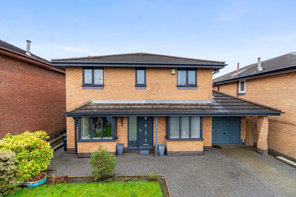 Property photo 1 of 44 4921432