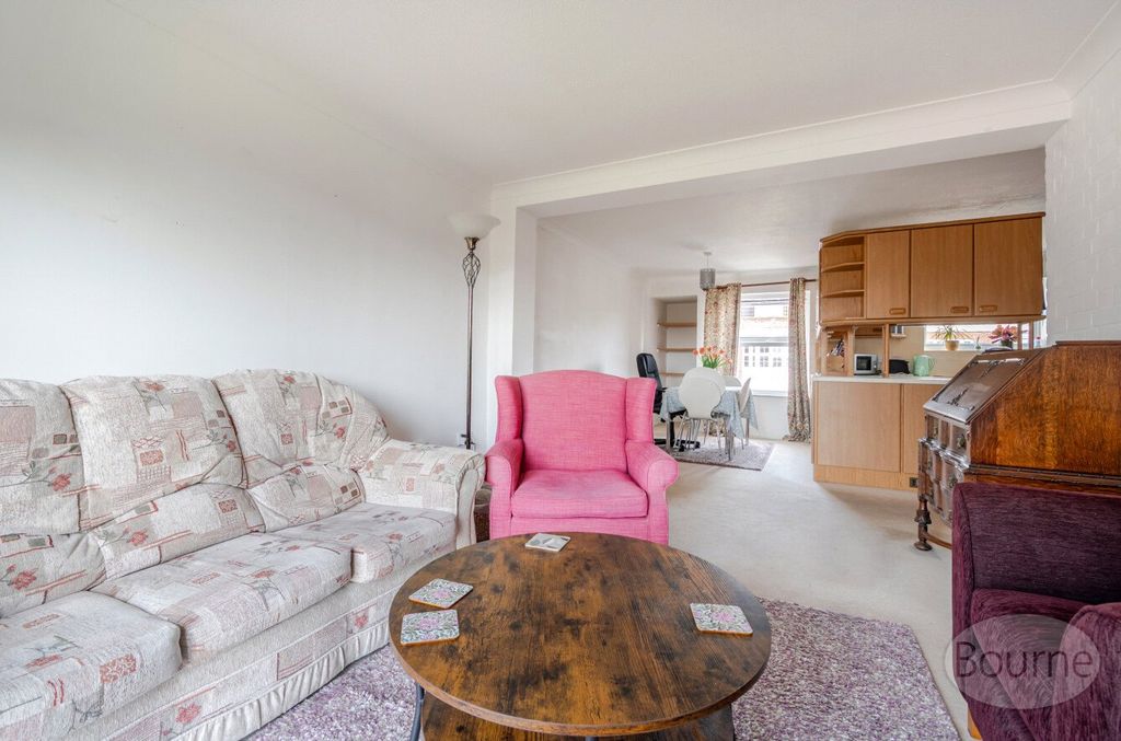 Property photo 3 of 16 Picture No. 06