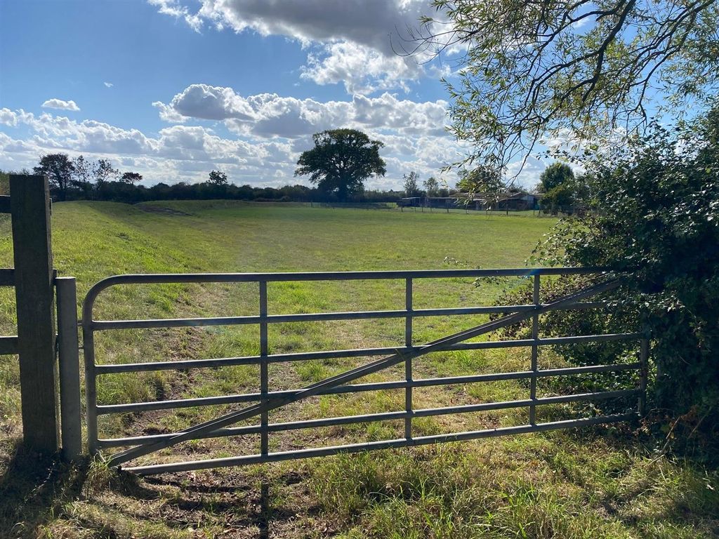 Property photo 1 of 2 Pic 2.Jpg