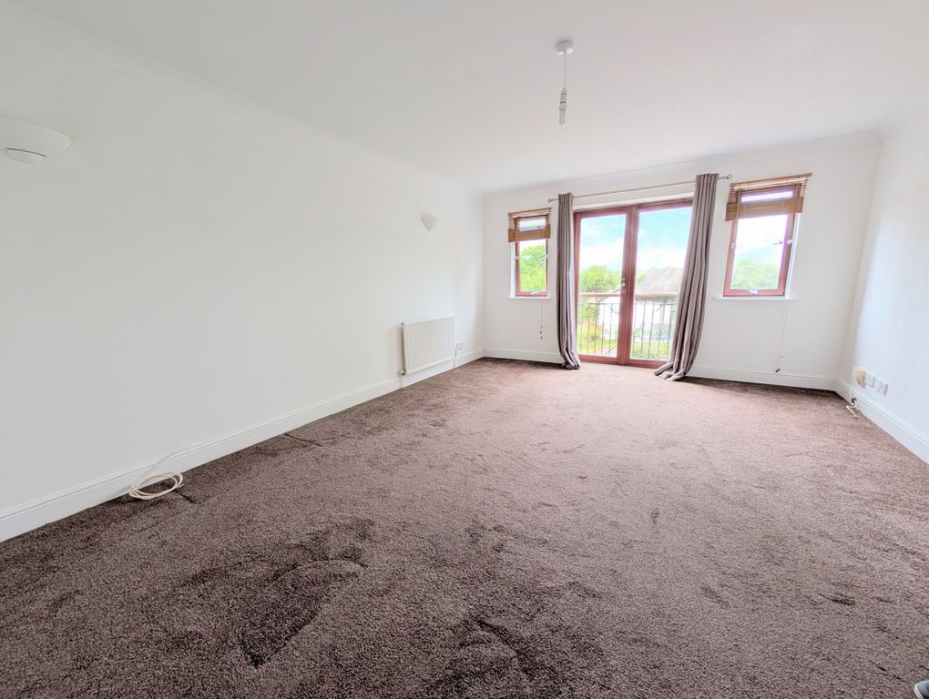 Property photo 2 of 6 Gallery