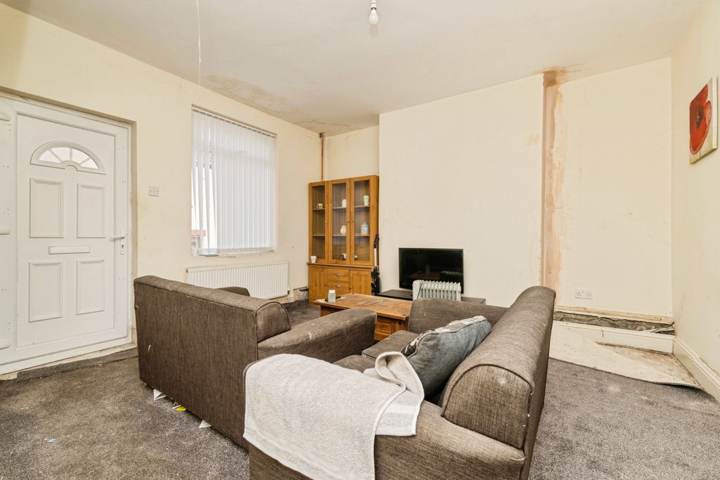 Property photo 3 of 15 Living Room