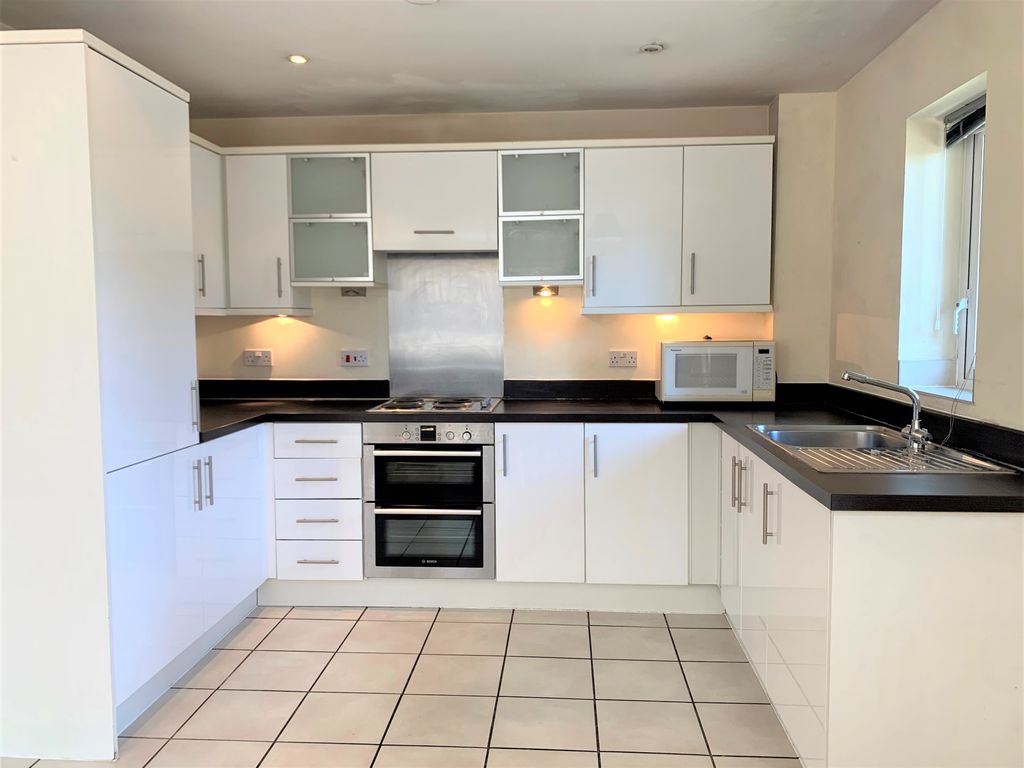 Property photo 2 of 4