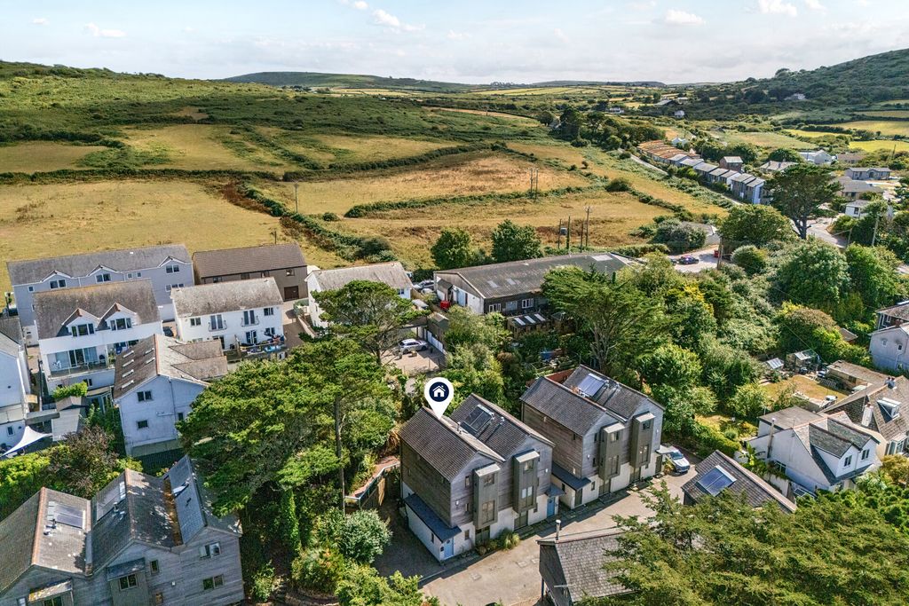 Property photo 1 of 20 1-6A6B1750354F3-1...