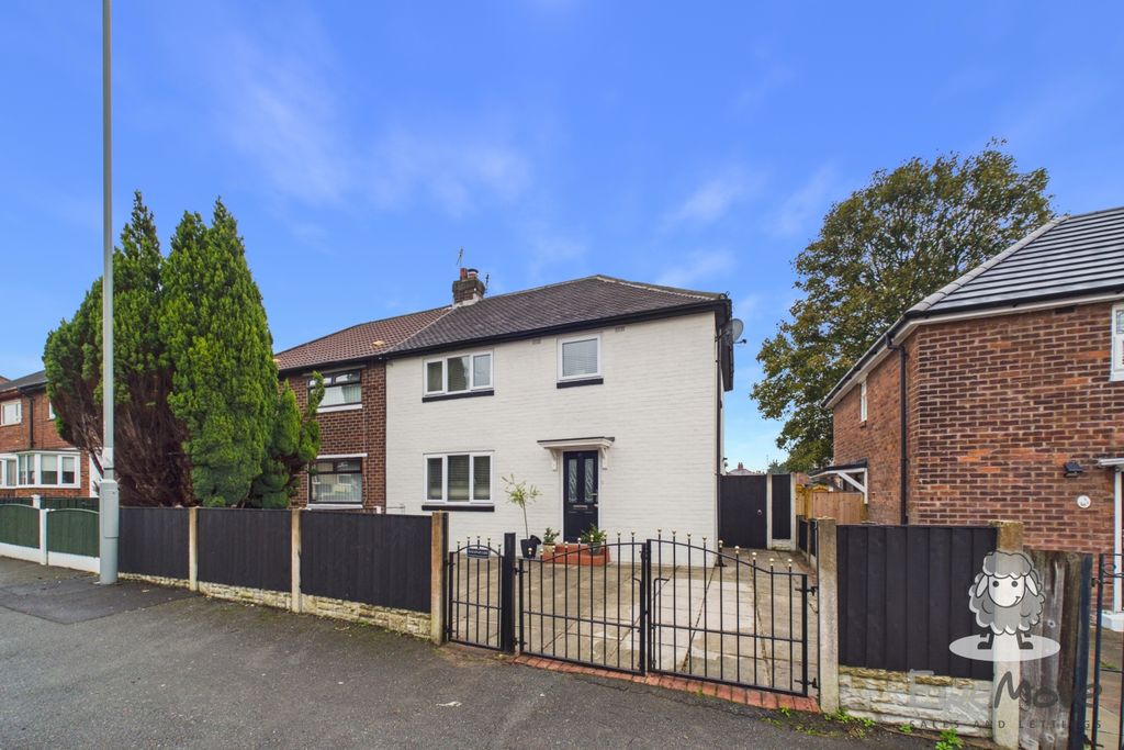 Property photo 1 of 15 4