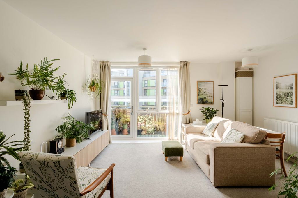 Property photo 1 of 15 1