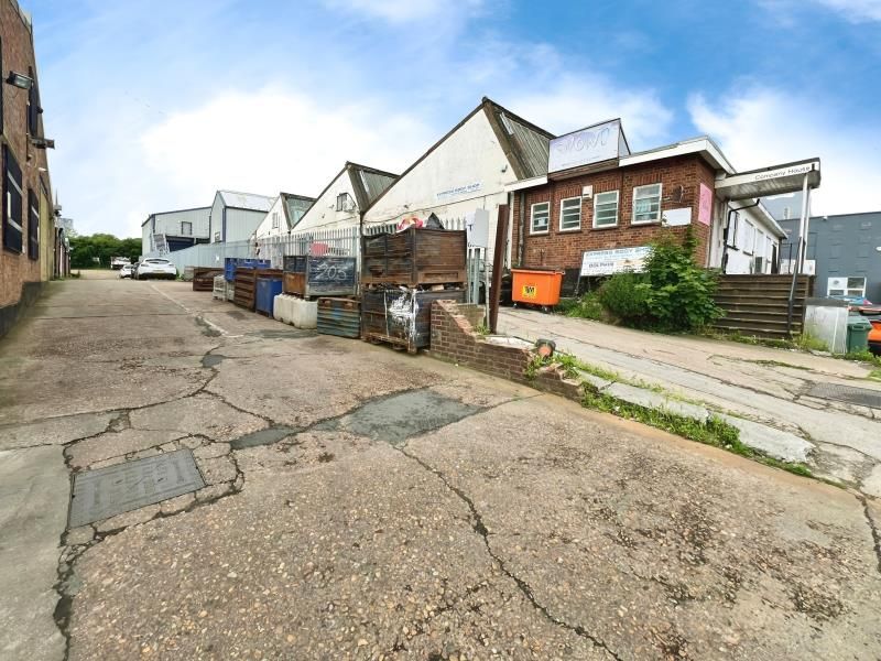 Property photo 2 of 5