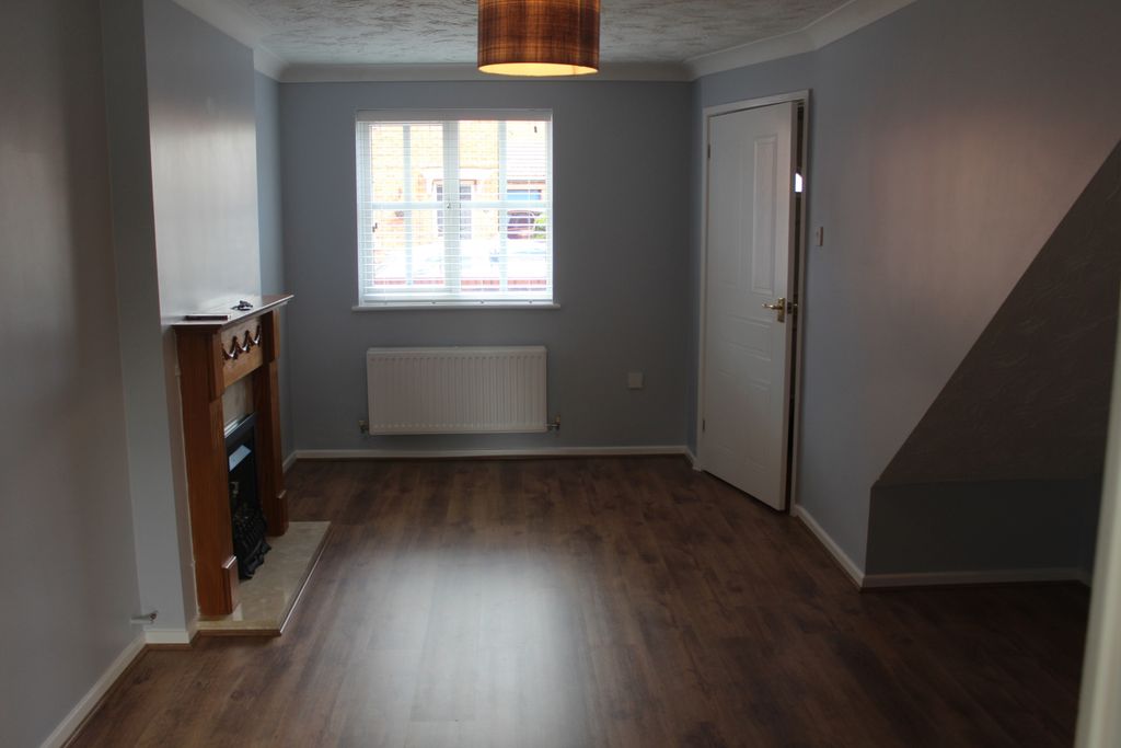 Property photo 2 of 8 Photo 8