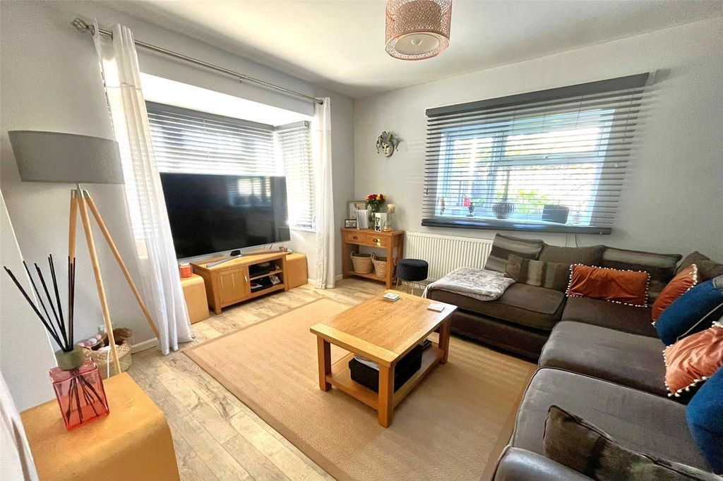 Property photo 2 of 18 Picture No. 21