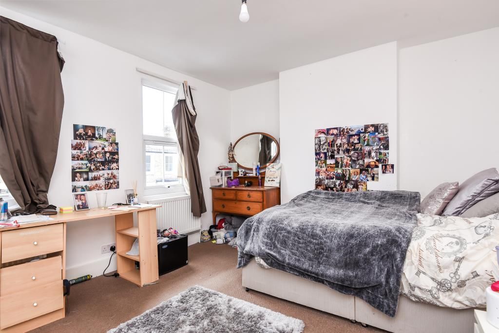 Property photo 3 of 10 Bedroom