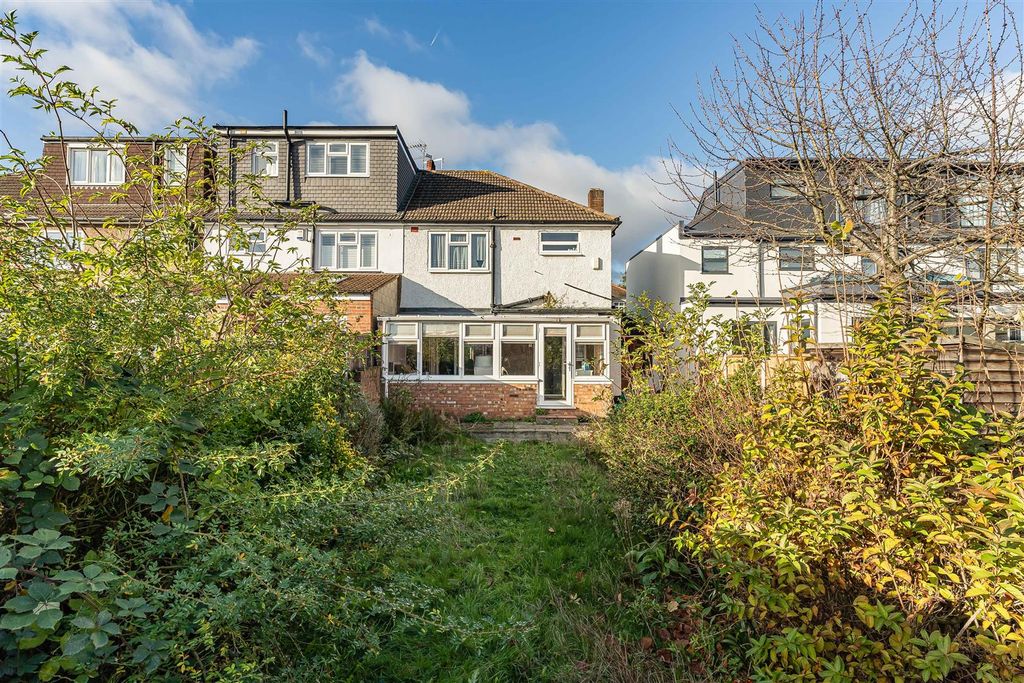 Property photo 3 of 18 26_68483.Jpg