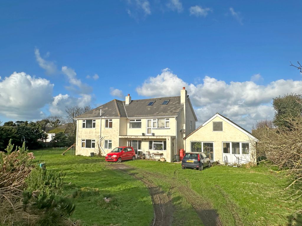 Property photo 1 of 1