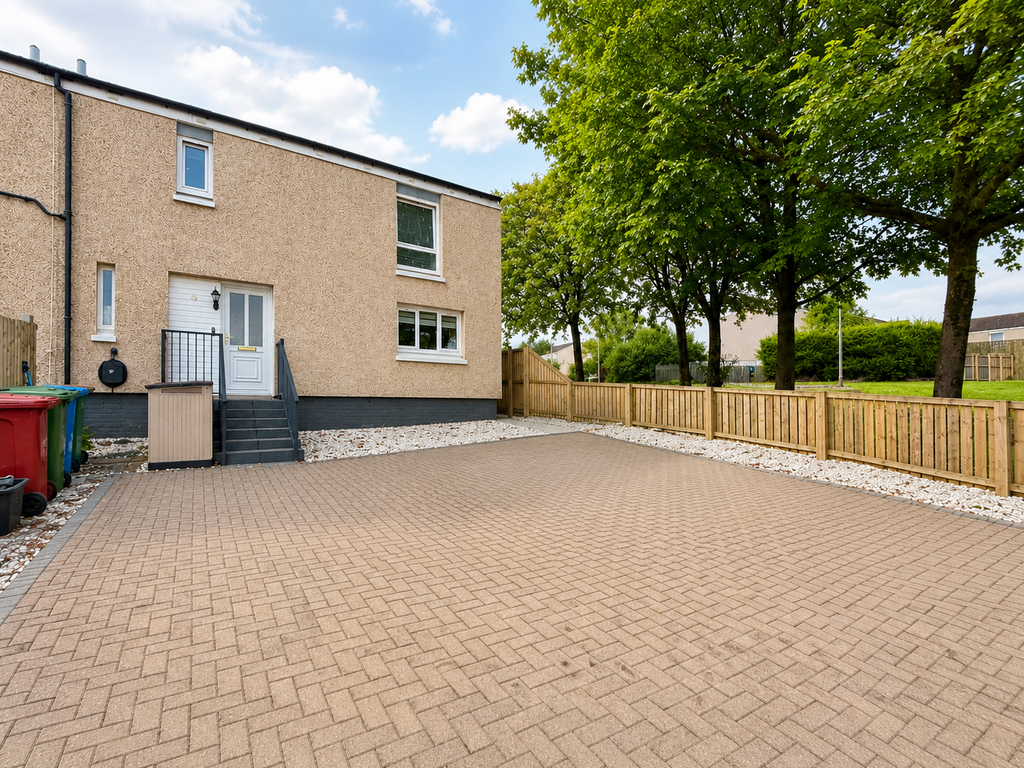 Property photo 1 of 28