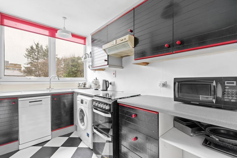 Property photo 2 of 13 Photo 4