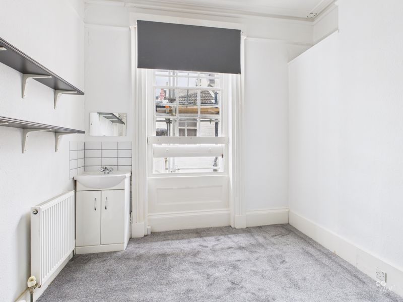 Property photo 1 of 10 Photo 10