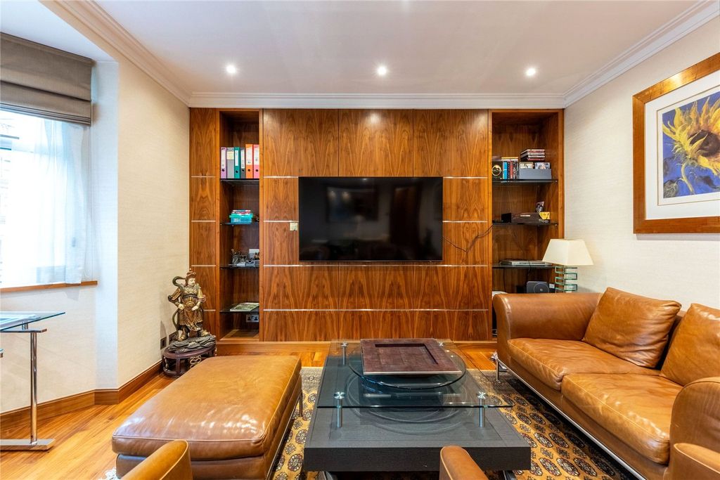 Property photo 3 of 14 Picture No. 12