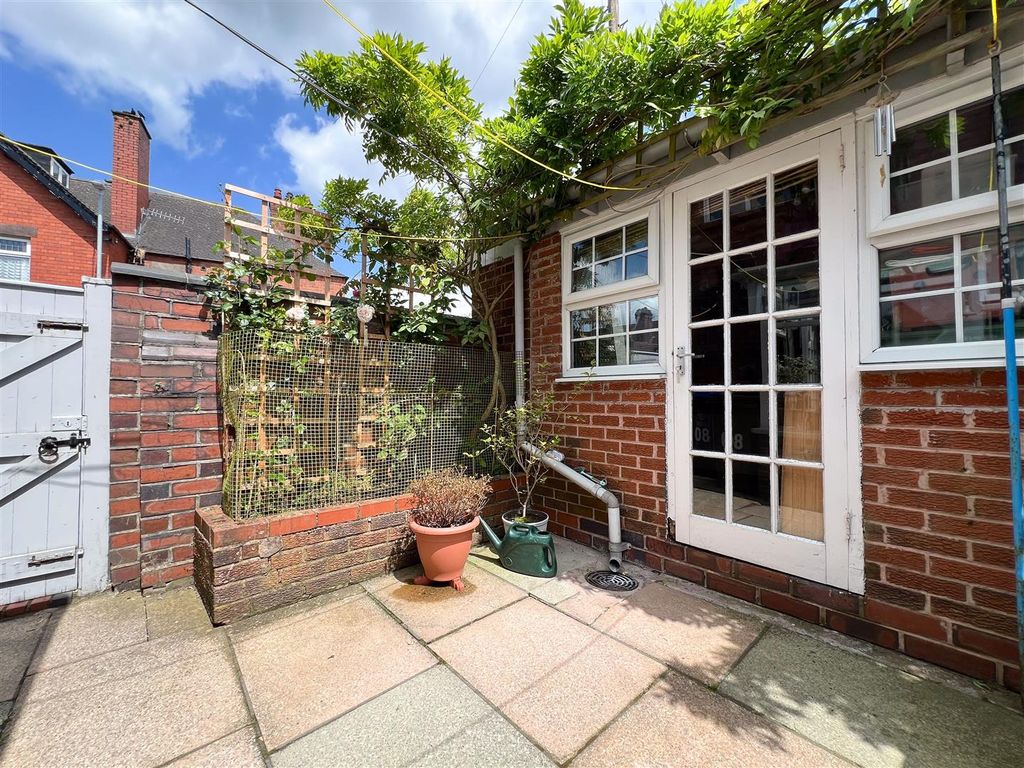 Property photo 3 of 24