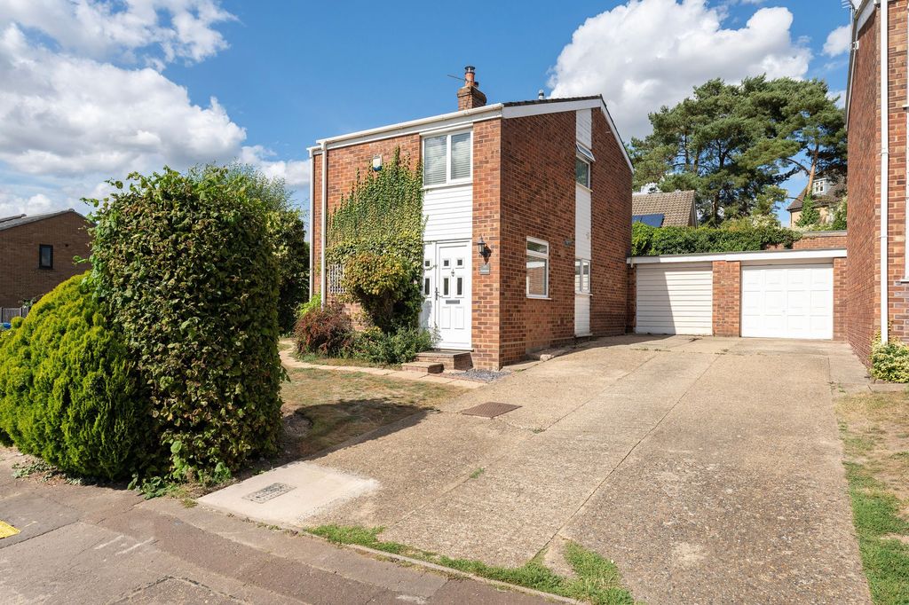 Property photo 1 of 18